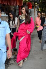 Jacqueline Fernandez snapped at an ad shoot for Sahiba Ltd. on 9th March 2015JPG